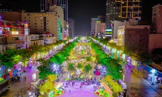 Ngắm nhìn những địa điểm du xuân ở TPHCM từ flycam