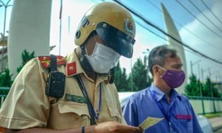  Công an TPHCM mở cao điểm xử phạt ô tô kinh doanh dịch vụ vận tải 