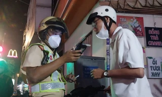 Uống 'xã giao' 2 lon bia, tài xế bị phạt 7 triệu đồng