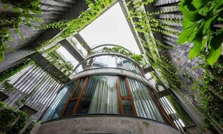 Ngôi nhà làm rèm bằng 10 nghìn viên bê tông