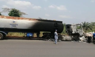 Nigeria: Nổ xe chở nhiên liệu khiến ít nhất 17 người thiệt mạng