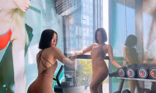Bị chê up nhiều ảnh áo tắm, Lệ Quyên diện đồ bó sát vẫn khoe trọn 3 vòng đẹp 'xuýt xoa'