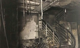 Người dân bàng hoàng kể giây phút con đâm bố vợ cũ, đốt nhà