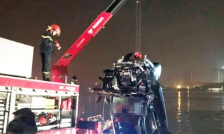 Chiếc xe ô tô gặp nạn.