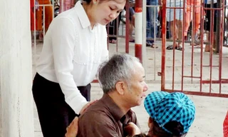 Ông Mạnh gần như suy sụp khi nghe tin bà T. tử vong.