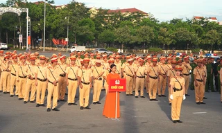 CSGT xuất quân thực hiện cao điểm xử lý vi phạm nồng độ cồn, xe quá khổ quá tải