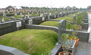 Hơn nửa tỷ đồng cho một... phần mộ