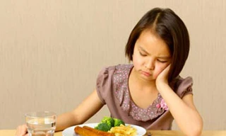 Trẻ xanh xao, mệt mỏi có thể bị thiếu máu