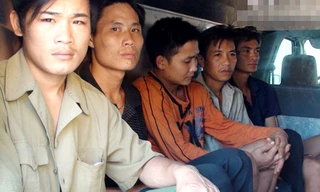 Phá đường dây vận chuyển thuốc nổ qua biên giới