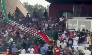 Thảm kịch bóng đá Algeria: Hơn 70 người thương vong khi ăn mừng chức vô địch 