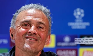 Thắng đậm Aston Villa, HLV Enrique thận trọng: 'Trận chiến của PSG vẫn còn dài' 