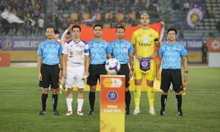 Trọng tài ngoại điều hành hai trận cầu "nóng" vòng 19 V.League 