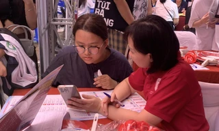 Thí sinh nên cân nhắc nhiều yếu tố khi chọn ngành/trường học Ảnh: NGHIÊM HUÊ 