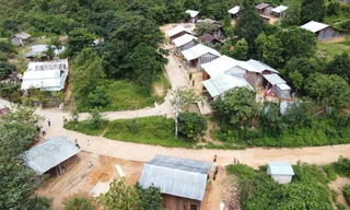 Thôn 2, xã Phước Lộc (Phước Sơn, Quảng Nam) sạch đẹp giữa núi rừng Ảnh: Nguyễn Thành