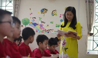 Chưa có phương án thay thế SGK bản cứngẢnh: Nghiêm Huê 