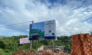 Chủ đầu tư cắm biển xây dựng dự án khu biệt thự Bamboo Villas 