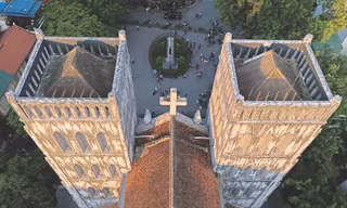 Một góc Nhà thờ Lớn Hà Nội 