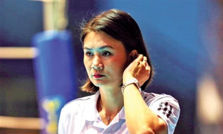 HLV Kim Huệ ngỡ ngàng trước án kỷ luật của Liên đoàn Bóng chuyền Việt Nam ảnh: CTV 