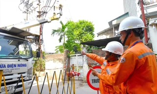 EVNHANOI đảm bảo cung cấp điện ổn định trong cao điểm nắng nóng hè 2025 