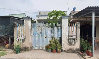 Ngôi nhà bé gái sống cùng người thân