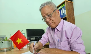 Ở tuổi 76, ông Vũ Thành vẫn rất quắc thước