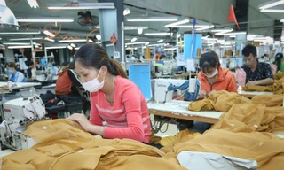 GDP 2021 thấp nhất trong một thập kỷ: Tìm động lực tăng trưởng kinh tế năm 2022 