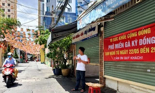 Hàng quán đóng cửa để phòng dịch