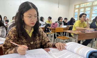 Học sinh lớp 12 năm nay đang tích cực chuẩn bị cho các kỳ thi mang tính chất bước ngoặt ảnh: Hà Linh 