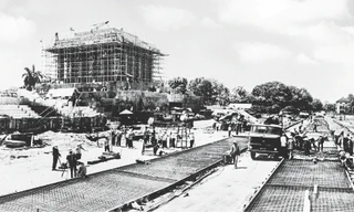 Quang cảnh xây dựng Lăng Chủ tịch Hồ Chí MinhẢnh tư liệu