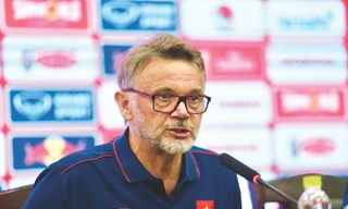 HLV Philippe Troussier