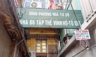 Bảng hiệu, chuồng cọp tại nhà tập thể B6, Đống Đa 