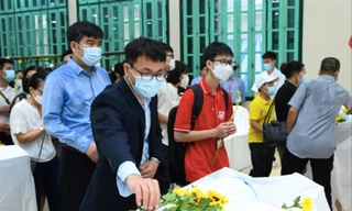 Thầy trò trường ĐH Y Hà Nội tri ân những người hiến xác cho khoa học 
