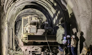 Các đơn vị làm việc 24/24h để khắc phục sự cố sạt lở hầm Chí Thạnh