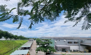 Một nhà máy trong KCN Hòa Cầm Ảnh: Thanh Hiền