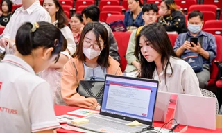 Thí sinh nhập học tại một trường đại học ở TPHCM ngày 19/8 ảnh: Nguyễn Dũng 