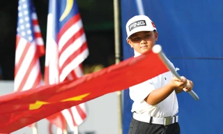 Golfer nhí Nguyễn Bảo Phát thi đấu ở giải trẻ Thái Lan 