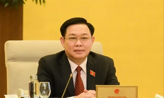 Chủ tịch Quốc hội Vương Đình Huệ phát biểu tại phiên họp. Ảnh: QH 