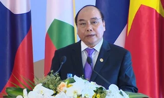 Thủ tướng Nguyễn Xuân Phúc phát biểu khai mạc Hội nghị.