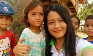 Hương trong một chuyến thiện nguyện. Ảnh: Facebook nhân vật.