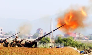 Mục kích đỏ trời hoả lực phòng không ba thứ quân