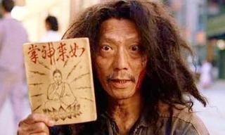 Hình ảnh quen thuộc của lão ăn mày trong Tuyệt đỉnh Kung Fu của Viên Tường Nhân. Ảnh: Baidu.