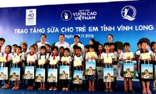 Vinamilk tâm huyết với quỹ sữa 'Vươn cao Việt Nam'