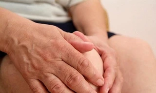 Không phải lúc nào đau khớp cũng uống kháng sinh