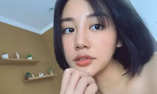 Động thái mới của Văn Mai Hương sau khi bị chê hát dở 