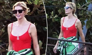 Ivanka Trump diện đồ bơi gợi cảm