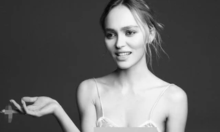 Con gái Johnny Depp chụp ảnh 18+ 