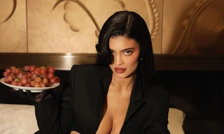 Kylie Jenner bị chỉ trích dữ dội 