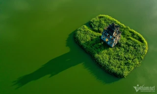 Ảnh độc đáo hồ Gươm, hồ Tây nhìn từ trên cao