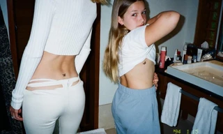 Bức ảnh khiến con gái Beckham gây tranh cãi