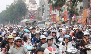 Thu phí nặng thế, dân sống làm sao